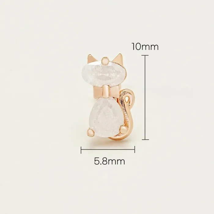MinimalBijoux Earrings 925 Silver White Cat Cartilage Earring 20G