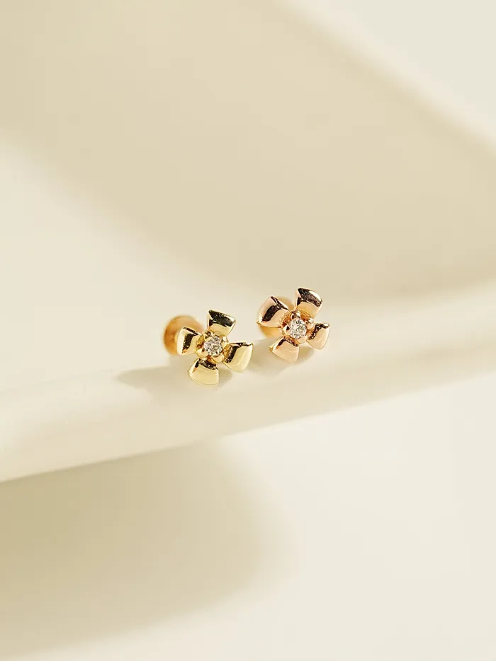 MinimalBijoux PreStyled Sets 14K Gold Cubic Clover Internally Threaded Labret Piercing 18G16G