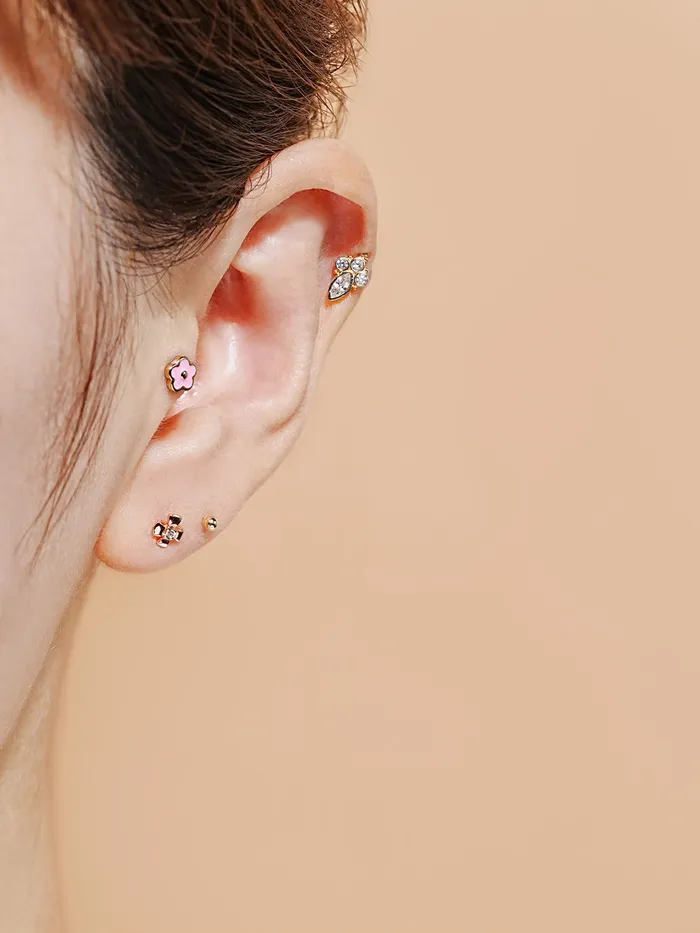 MinimalBijoux PreStyled Sets 14K Gold Cubic Clover Internally Threaded Labret Piercing 18G16G