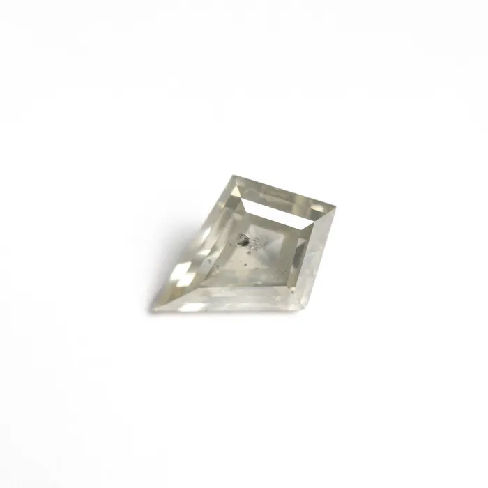 Misfit Diamonds Rings 105ct 843x619x353mm Kite Step Cut 2545515