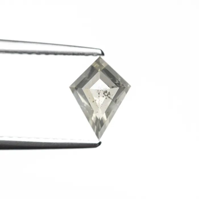 Misfit Diamonds Rings 105ct 843x619x353mm Kite Step Cut 2545515