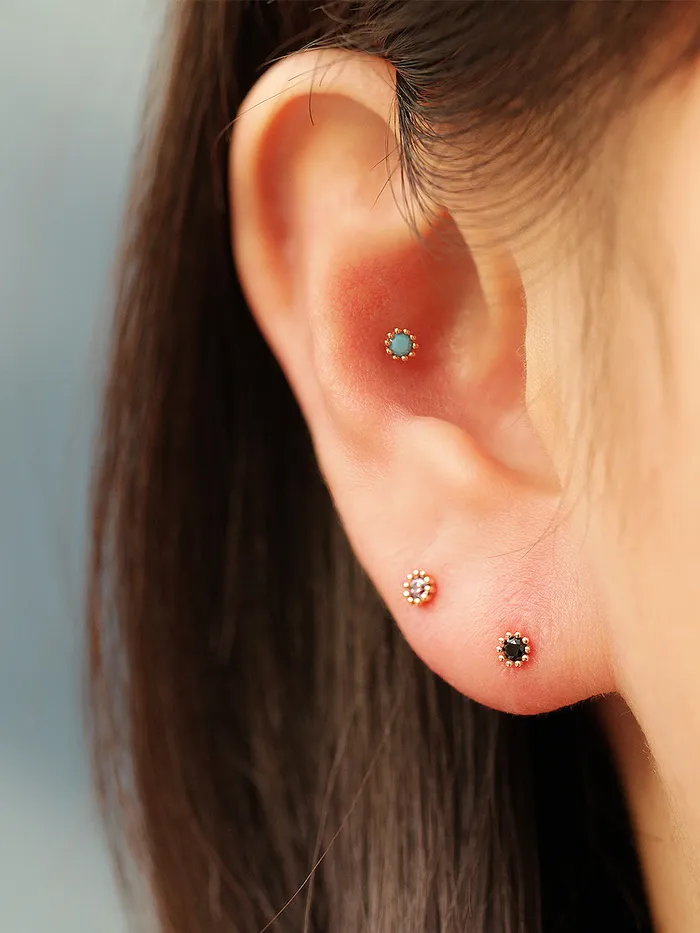 PreStyled Sets MinimalBijoux 14K Gold Minimi Round Cubic Internally Threaded Labret Piercing 18G16G
