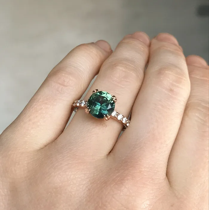 Rings Anueva Jewelry 277ct Round Green Unheated Sapphire and Diamondstudded ring in 14k Rose Gold